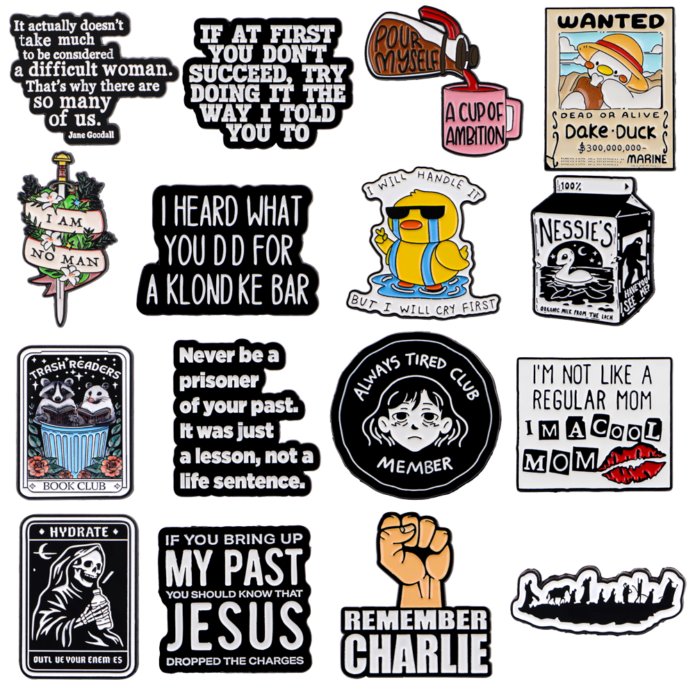 Men'S Accessories Quotes - I AM NO MAN Quotes Lapel